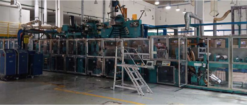 Adult diaper machine with underpad production from Fameccanica